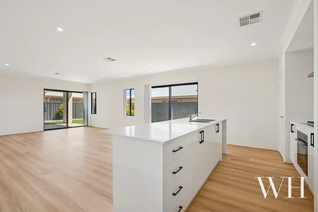 4 Grainger View, Ravenswood, WA 6208