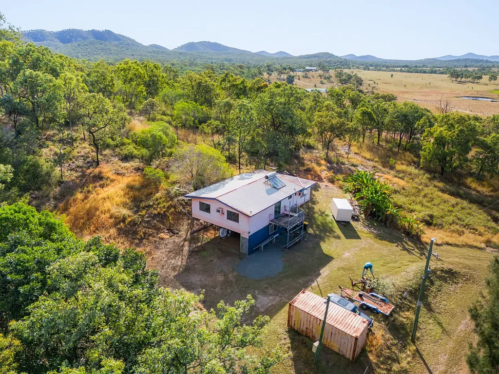 626 The Narrows Road, Mount Larcom, QLD 4695