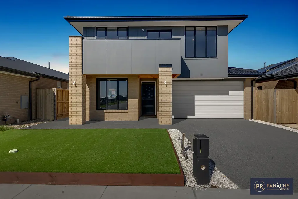 Exceptional Double Storey 6 Bedroom Home For Lease In Wyndham Vale