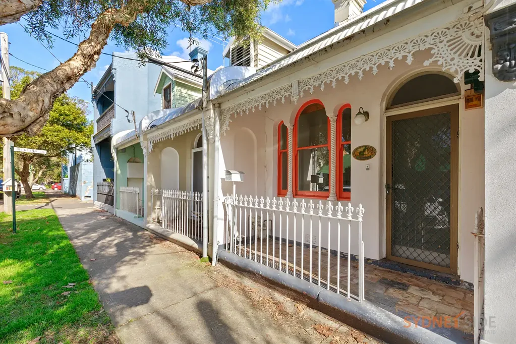 Charming Terrace, Great Location