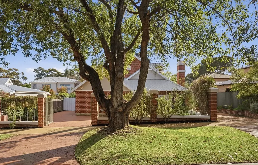 Claremont 4房  LOCATION, LIFESTYLE & SUBSTANCE