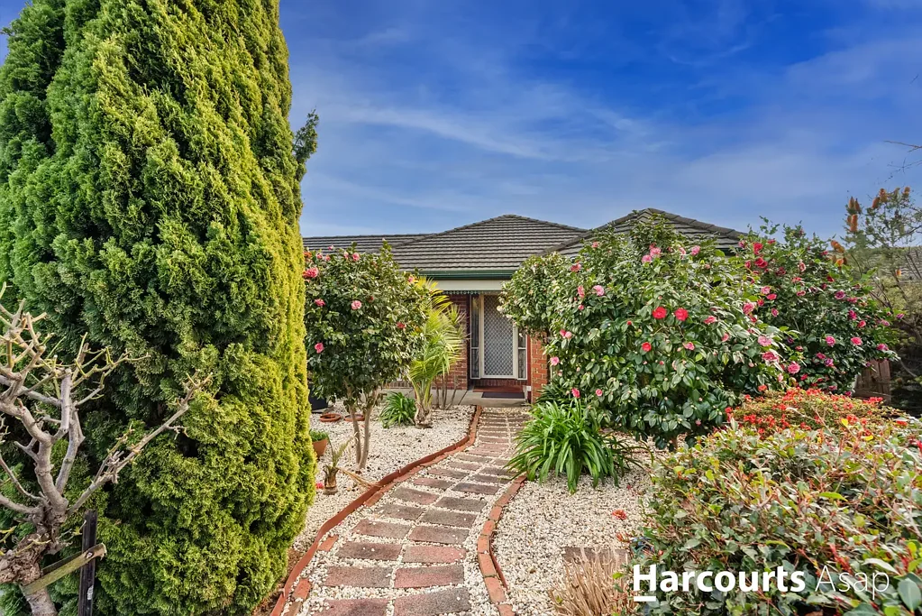 13 Lady Penrhyn Close, Cranbourne West, VIC 3977