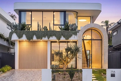 Caringbah South 5 Slaapkamer Bianco on Whitewood - A Masterpiece of Modern Design and Artistry