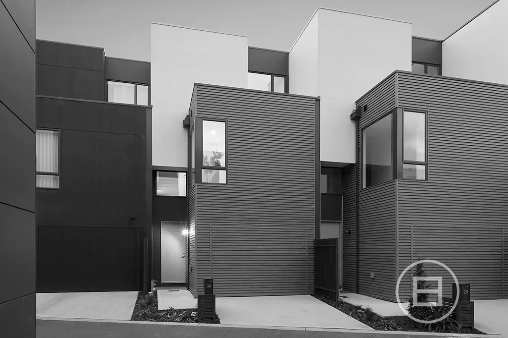Port Melbourne 3ห้องนอน Expressions of Interest closing Tuesday 11th August at 1pm (unless sold prior)