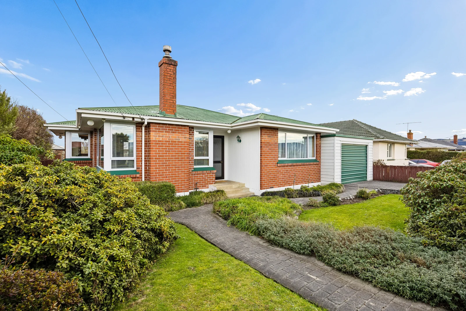 Mosgiel 3 Slaapkamer Superb Red Brick Charmer