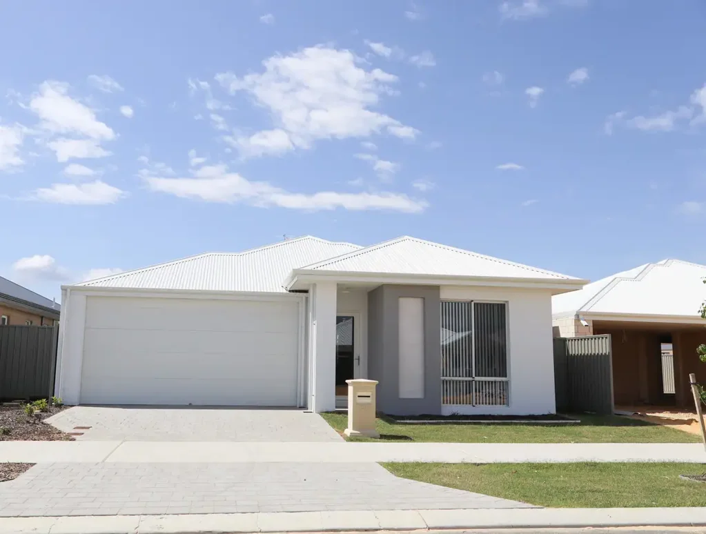 Modern Family Living in Sought-After South Yunderup