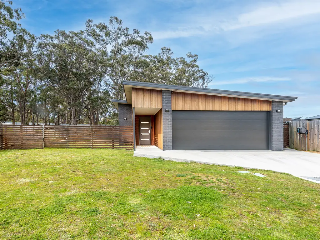 37 Hollyhock Drive, Kingston, TAS 7050