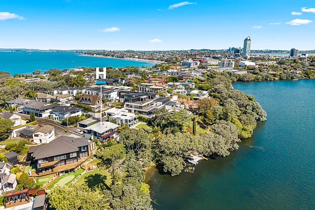 278 Hurstmere Road, Takapuna, North Shore City