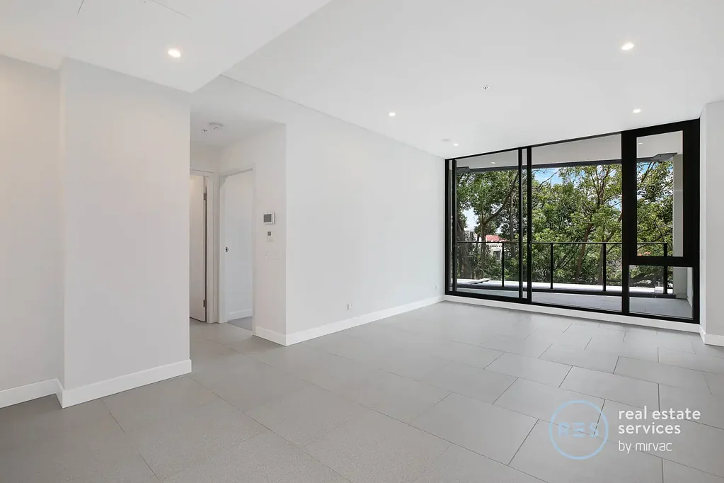 Stunning North-Facing 2-Bedroom Apartment with Parking in Marrick & Co.