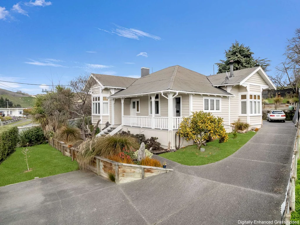Taihape and Surrounds 4房  Generous Character Home with Modern Touches