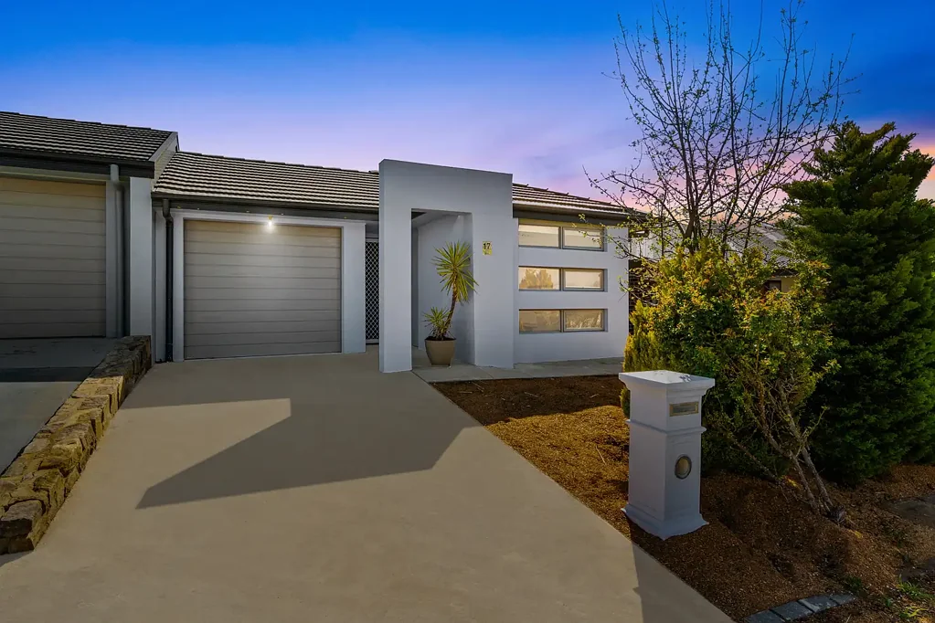 17 Patrick Shaw Street, Casey, ACT 2913