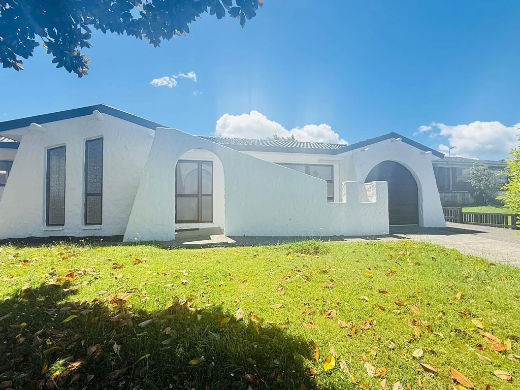 Welcome Home to Comfortable Living in Rosehill!