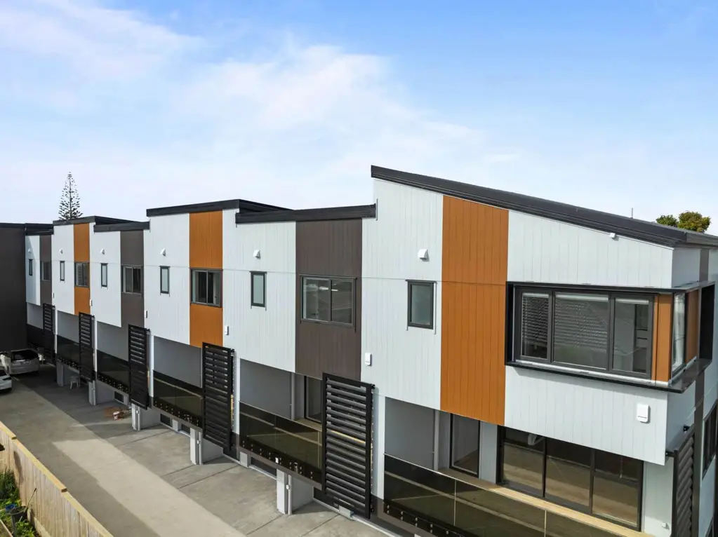 Mount Roskill 3 Bedroom Brand New! Extraordinary Location and Price