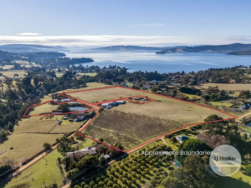 Woodbridge 10.5 hectares of paradise!