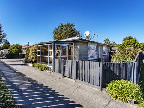 Rangiora 3部屋 Two versatile units - prime Rangiora location
