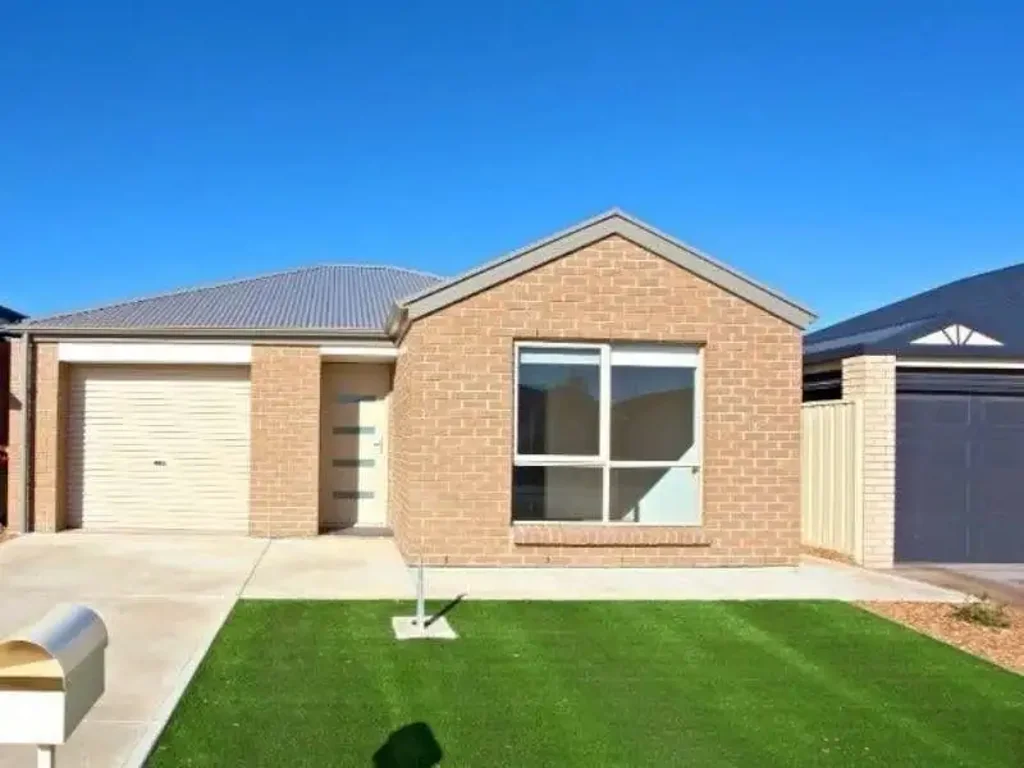 Modern & Comfortable Family Home