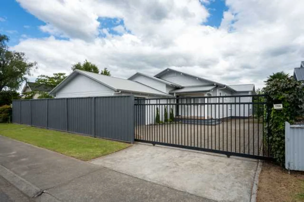 Saint Leonards 5 Bedroom Big House Prime Location