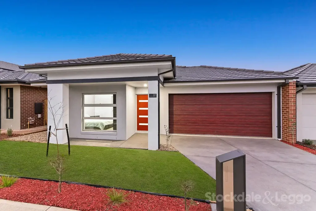 Berwick 4Zimmer Better Than New – Custom-Built Excellence in Prime Berwick Location!!