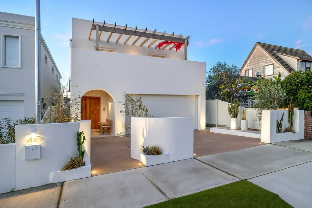 40 Rawson Road, Greenacre, NSW 2190