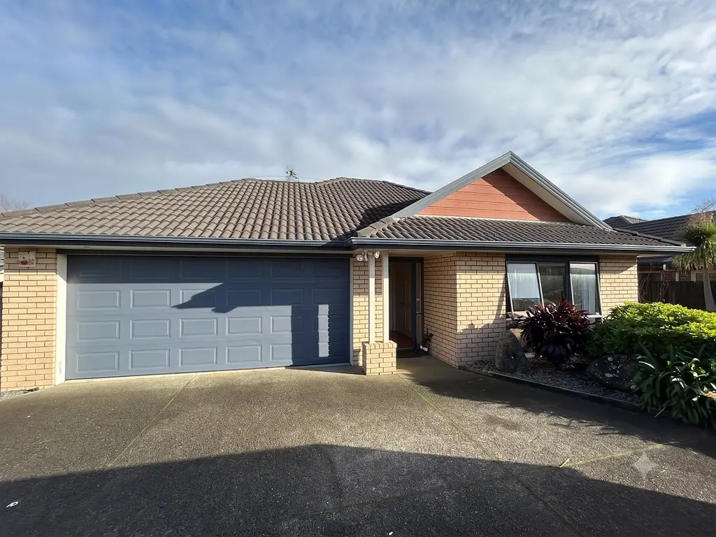 Practical & Spacious 3-Bedroom Home with Great Outdoor Area