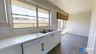 10 Honeysuckle Street, Eaglehawk, VIC 3556, 7 slaapkamers, 2 badkamers, House