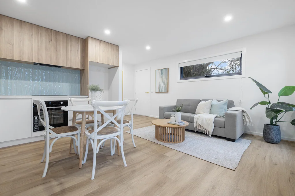 Spacious & Versatile Unit in the Heart of Hastings