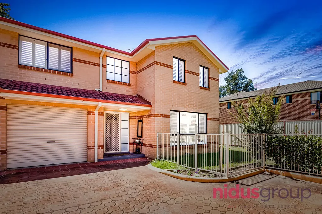 Entertainers Delight - 5 mins walk to Quakers Hill Train Station