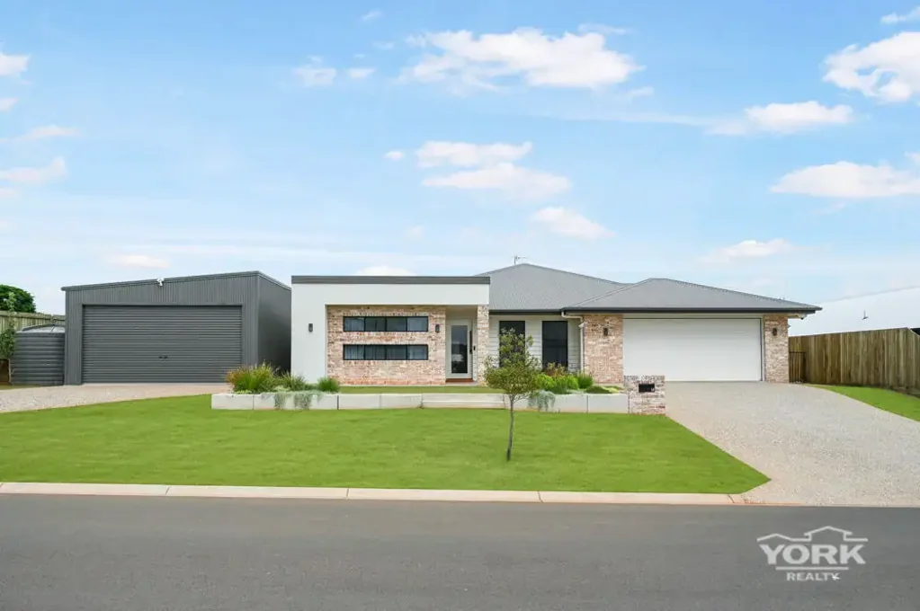 Highfields 4બેડરૂમ Modern, Considered Living!