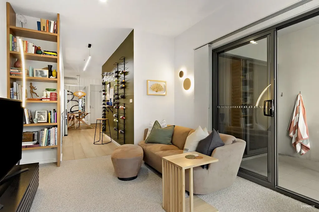 Newcastle 1Kwarto Chic Harbour-View Retreat Steps to Beaches, Nightlife and Light Rail