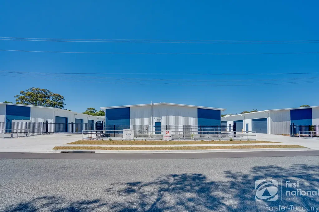 Tuncurry 1कमरा Modern Storage Sheds in Prime Industrial Location