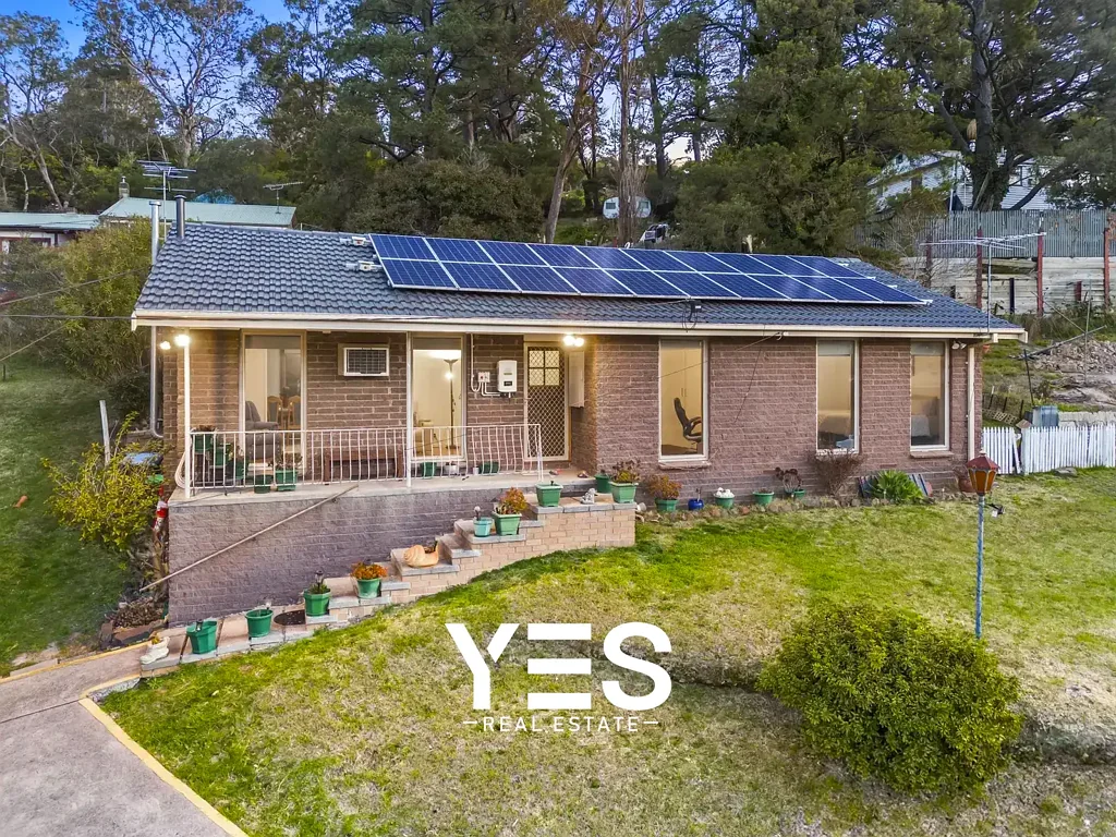 Wake Up to Mountain Views Every Day - Comfort, Style & Location in One!