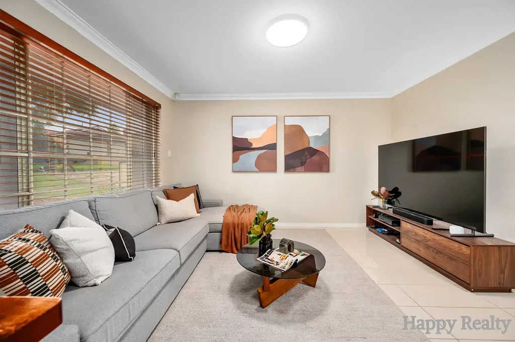 Canning Vale 4ਬੈੱਡਰੂਮ Renovated Tranquil Retreat in Leafy Waratah Estate - Minutes to New METRONET Links