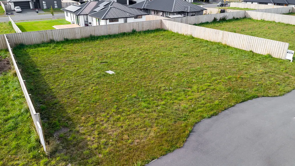 Rolleston Titled and private
