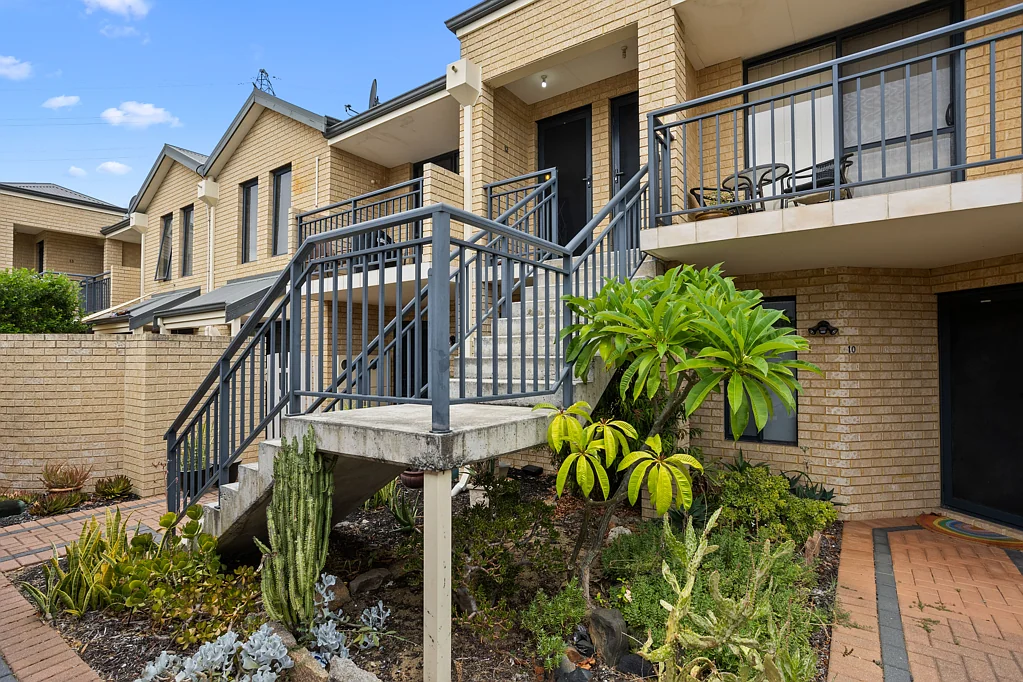 12/89 Forrest Road, Hamilton Hill, WA 6163