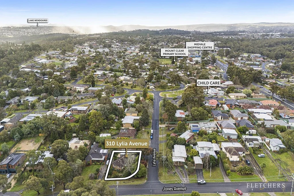 310 Lylia Avenue, Mount Clear, VIC 3350
