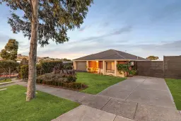 121 Phillip Drive, Sunbury