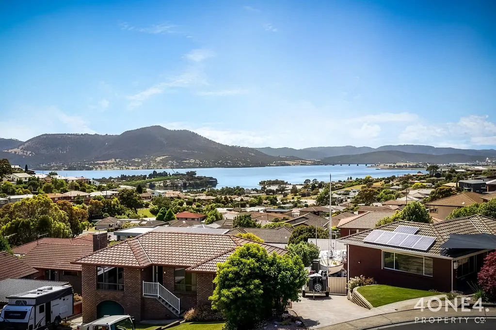 16 Selby Place, Berriedale, TAS 7011