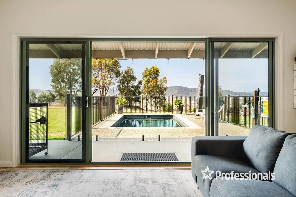 330 Ennis Road, Leneva, VIC 3691