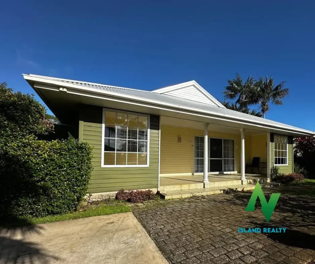 NEAT 2-BEDROOM FAMILY HOME!