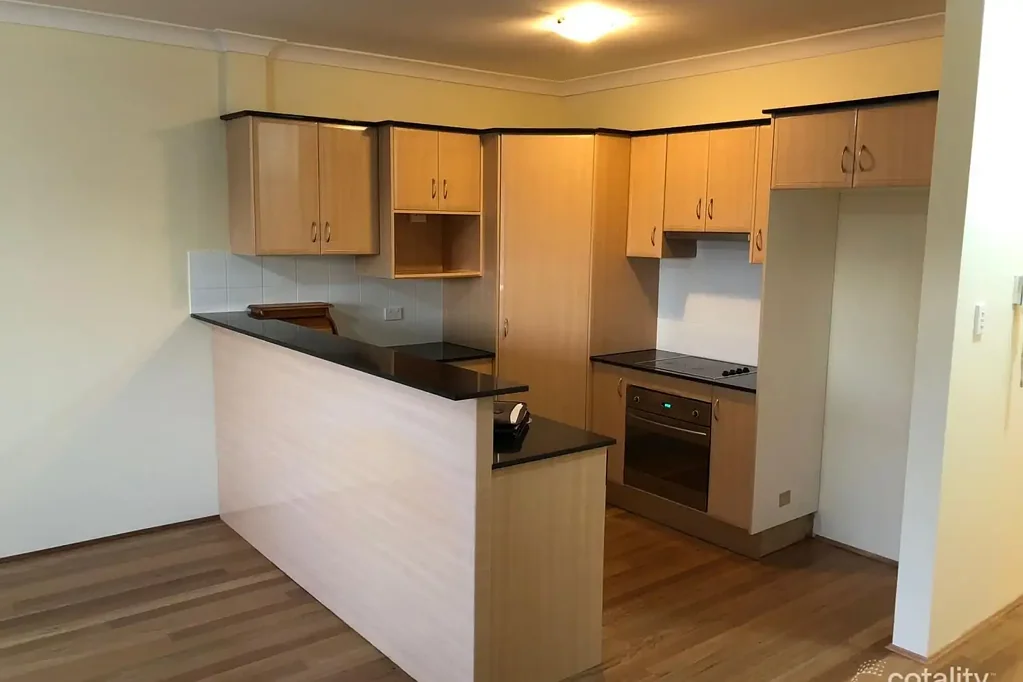 Modern Two-Bedroom Apartment in Sought-After Maroubra