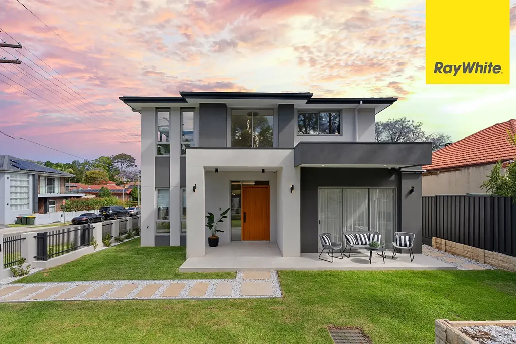 Eastwood 5ਬੈੱਡਰੂਮ New Bespoke Naturally-Lit North-East-Facing Home