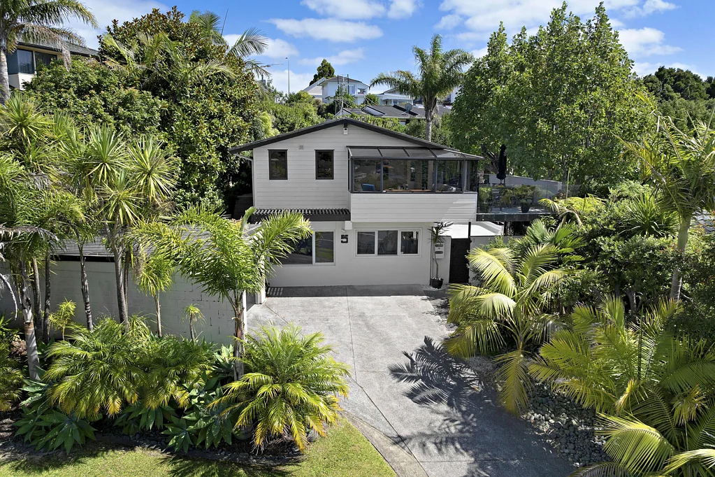 5 Amante Crescent, Mairangi Bay, North Shore City, Auckland