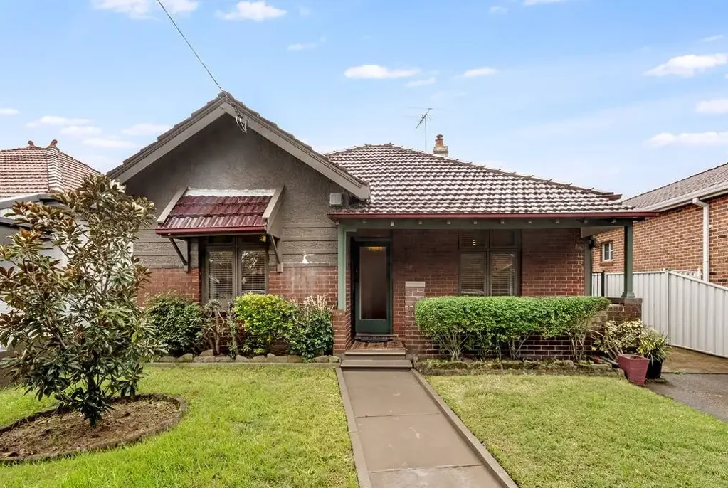 Large 3 bedroom family home