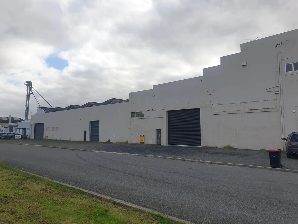 Invercargill Leasing –bulk warehouse – available now