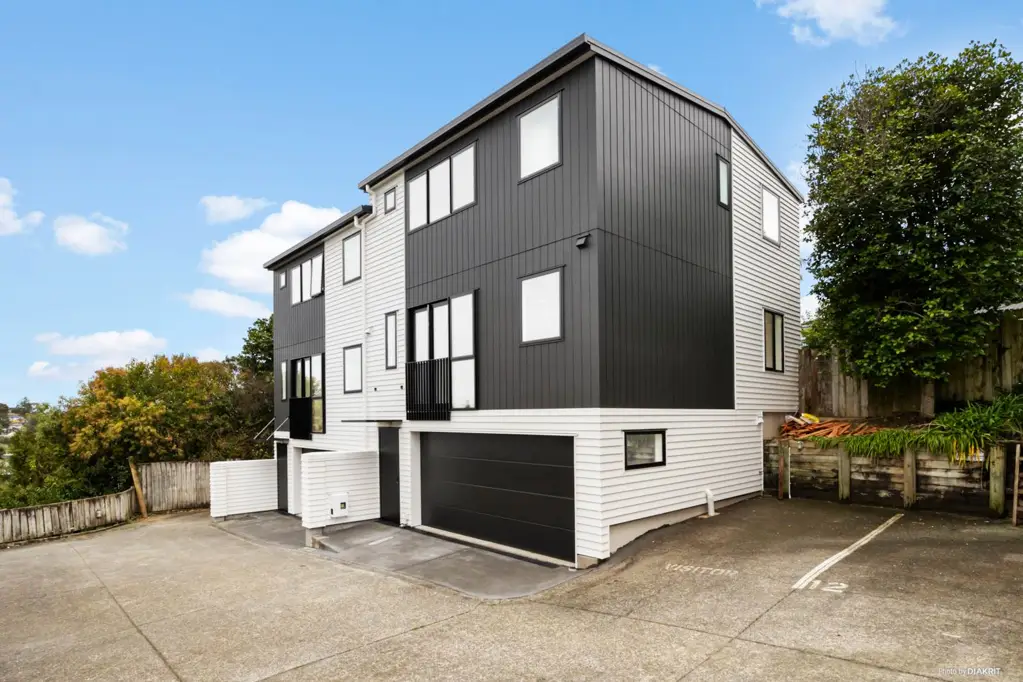 Totara Vale 3침실 Modern 3 Bed Townhouse, Stunning Views