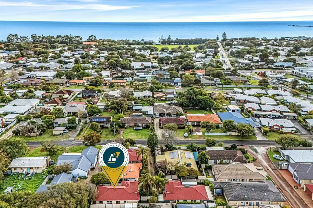 West Busselton 3 Slaapkamer Easy-Care Coastal Living with No Strata Fees!