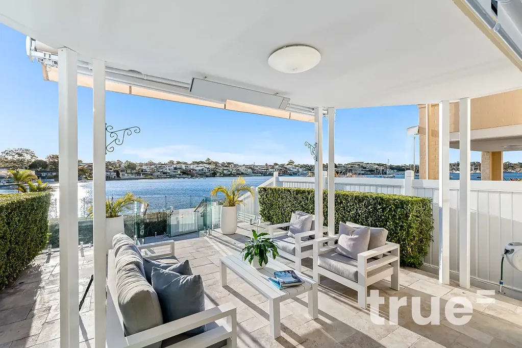 Cabarita 4બેડરૂમ EXCEPTIONAL WATERFRONT WITHIN EXCLUSIVE CAPE CABARITA = MARINA BERTH INCLUDED