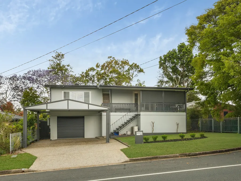 Clontarf 4ਬੈੱਡਰੂਮ Renovated Family Living with a Poolside Lifestyle