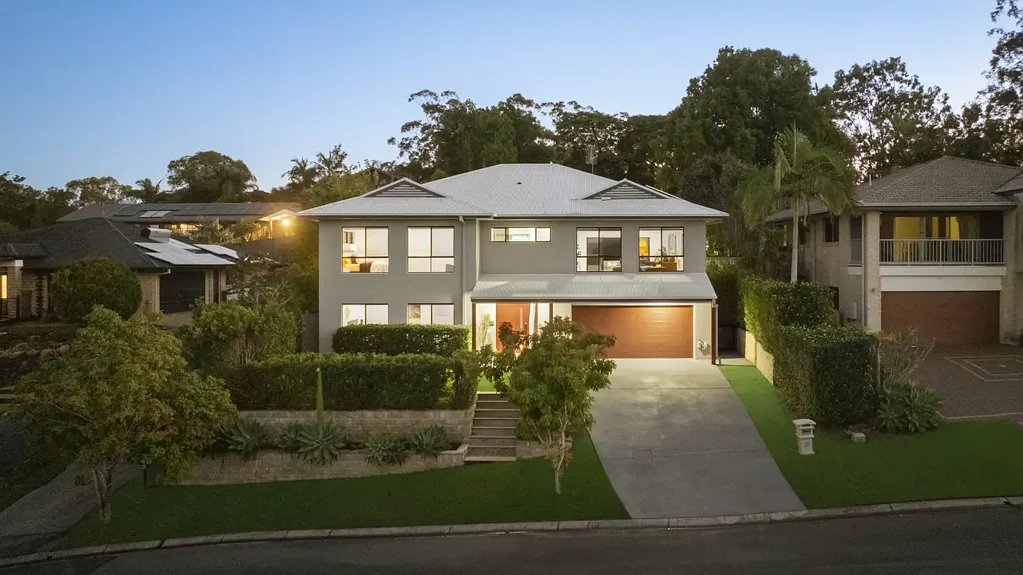 Mudgeeraba 4房  ELEVATED FAMILY SANCTUARY WITH ROOM TO BREATHE!
