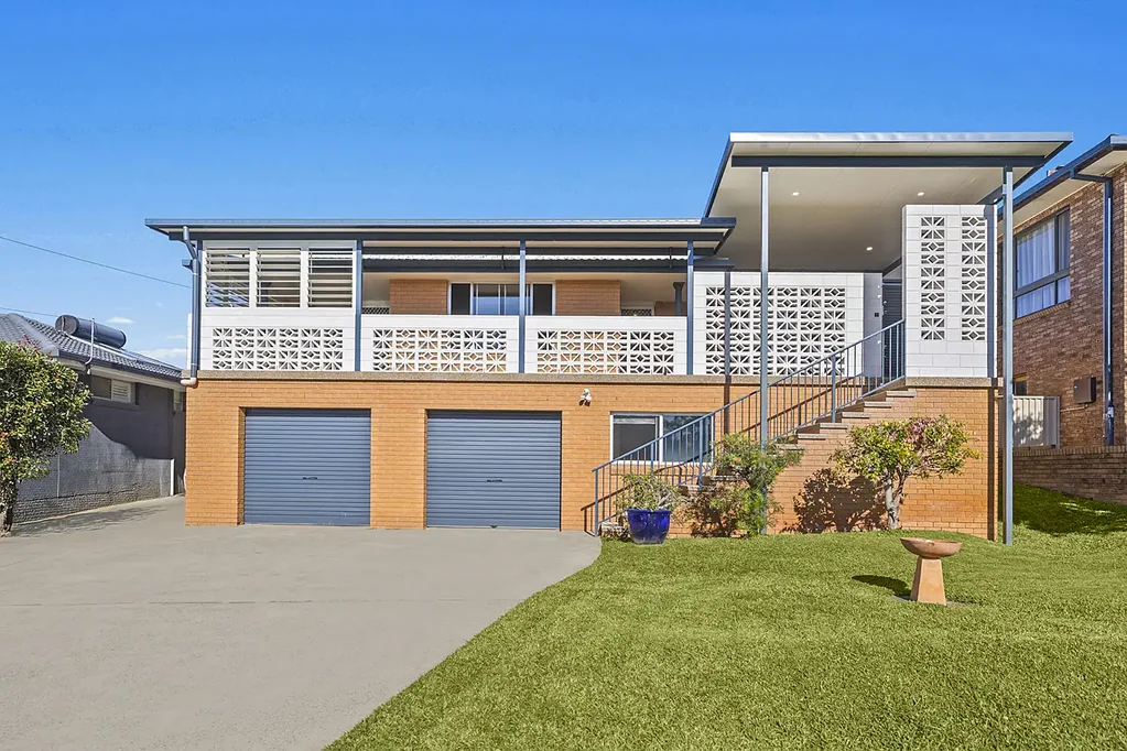 Sawtell 3房  Elevated Living with Space, Versatility & Immaculate Presentation